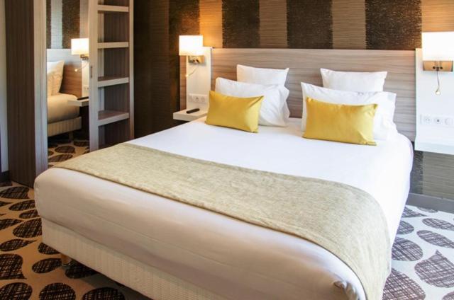 Contact Hotel Le Provencal Bordeaux Lac Екстер'єр фото