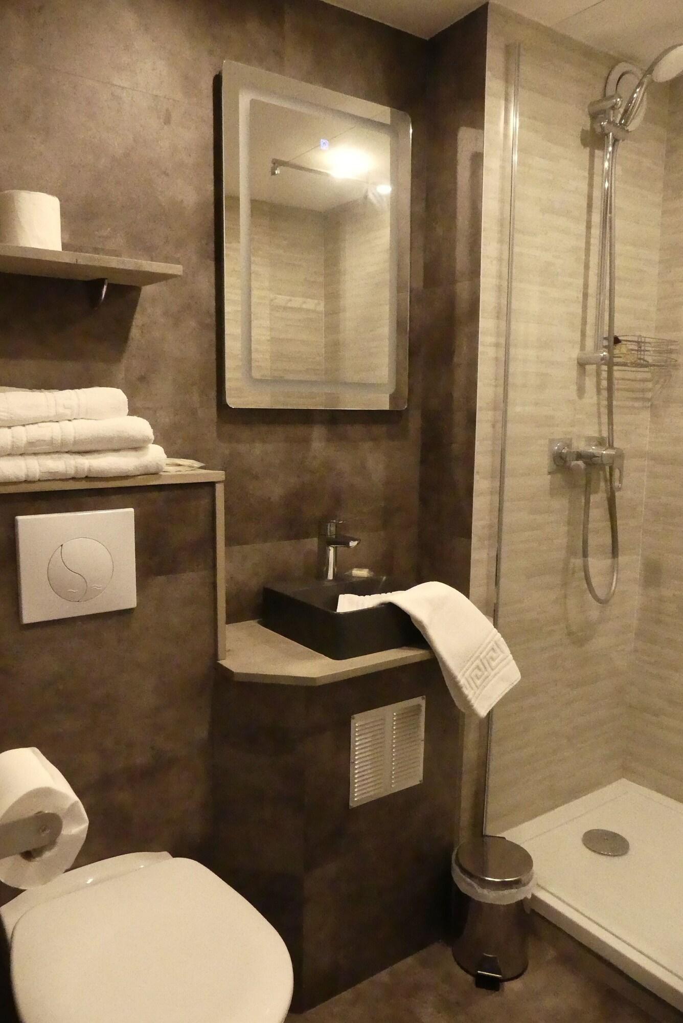 Contact Hotel Le Provencal Bordeaux Lac Екстер'єр фото