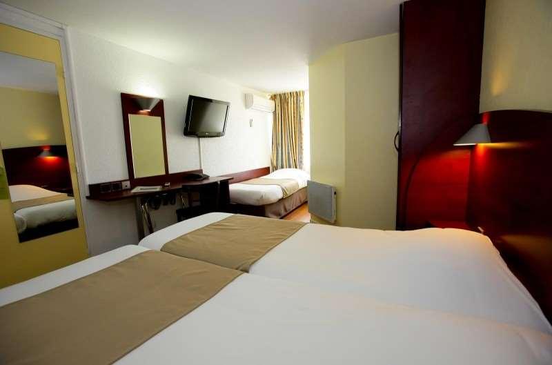 Contact Hotel Le Provencal Bordeaux Lac Номер фото